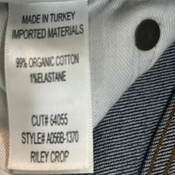 AGOLDIE Riley Crop High Rise Straight in Silence - Picture 6 of 6